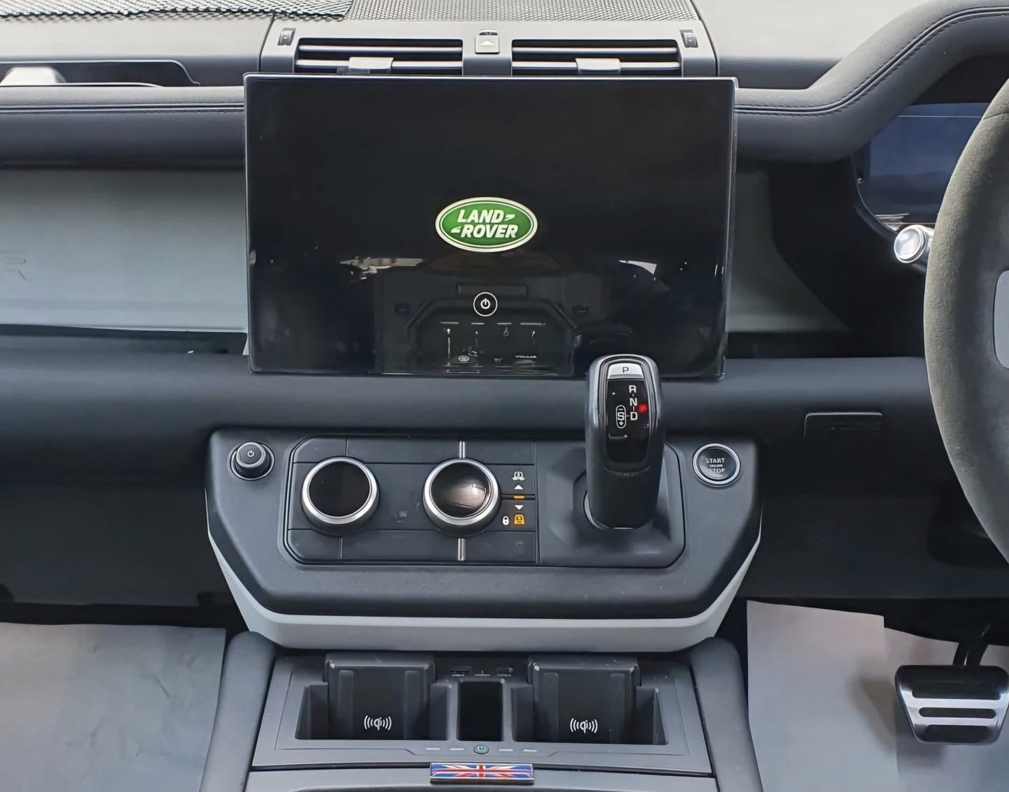 13.1" Pivi Pro Screen - Retrofit