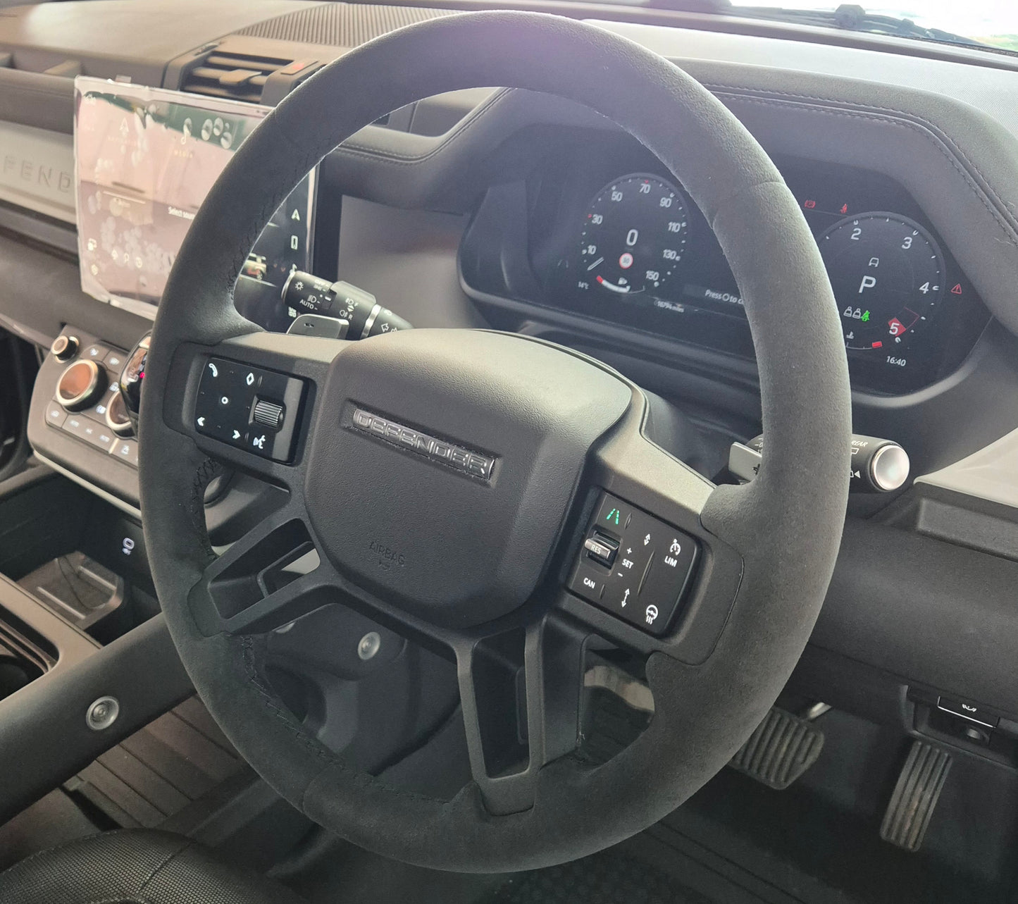 Defender V8 Alcantra Paddle shift steering wheel - Retrofit