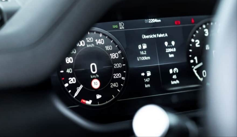 LR Defender Digital Drivers Display - Retrofit.
